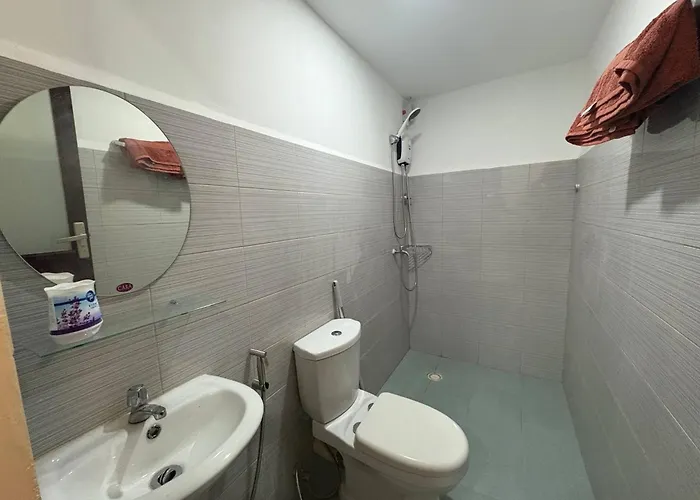 Near Mactan International Airport With Private Entrance And Shared Pool Hébergement de vacances